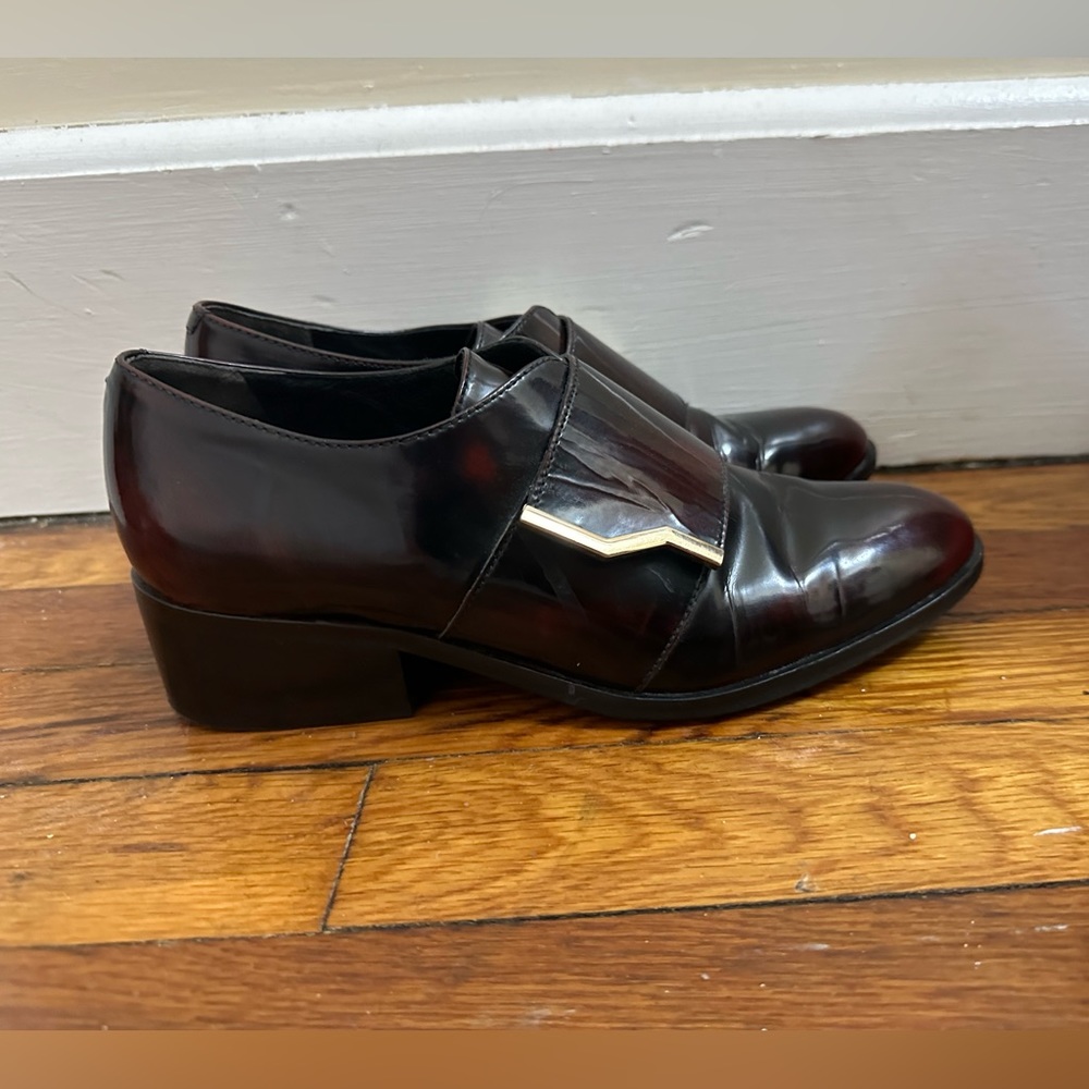 Leather loafer size 7